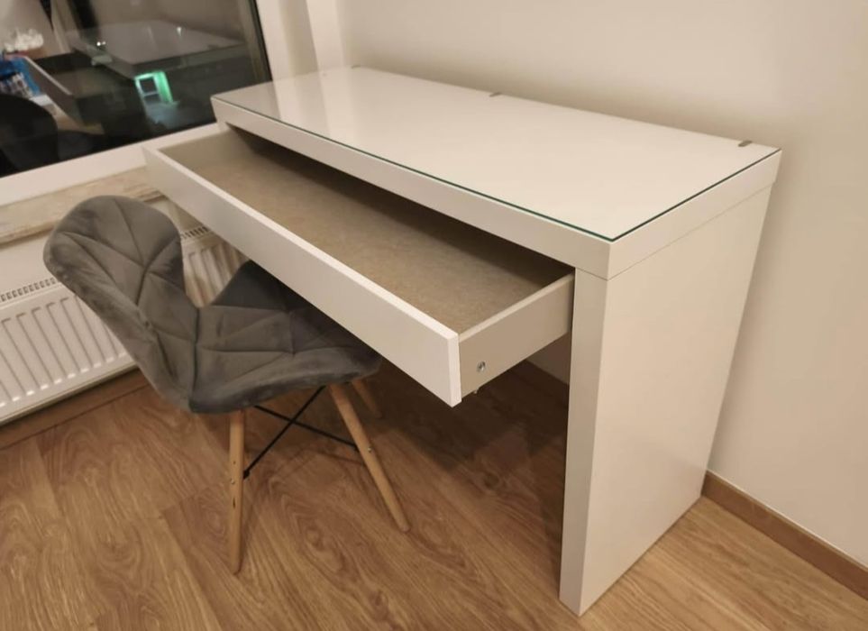 Toaletka Ikea Malm