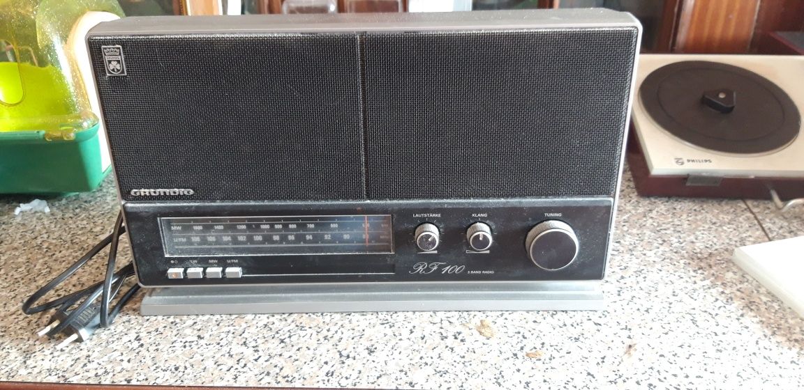 Rádio Antigo Grundig