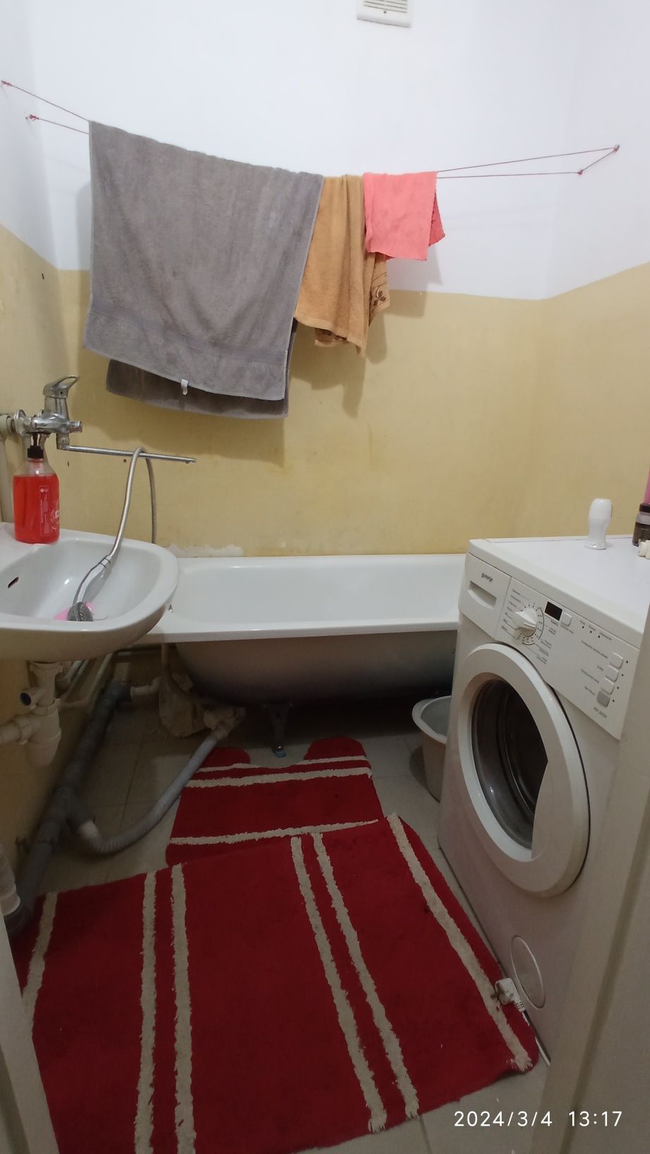 Терміново продам 3 кім.кв..з Меблями !