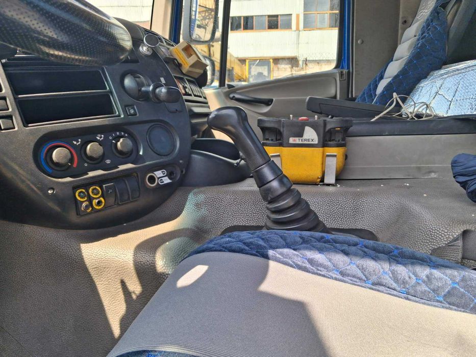 Продам авто DAF CF-75 с Mанипулятором ТЕРЕХ 120.2Е (заводской).