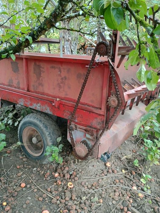 Rama rozrzutnika oś z kołami części