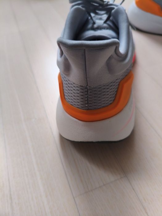 Чоловічі кросівки  Adidas Eq21 Run