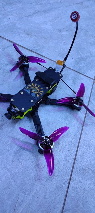 5" FPV дрон 5" в отличном состоянии новый готовый к полёту