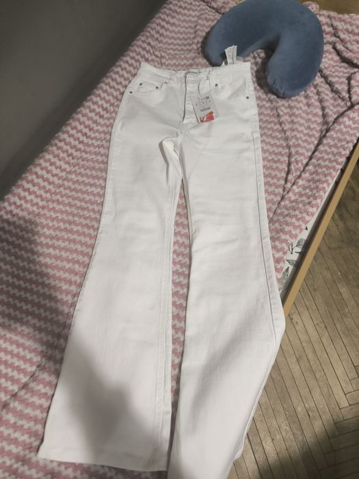 Штани джинсові білі розмір М