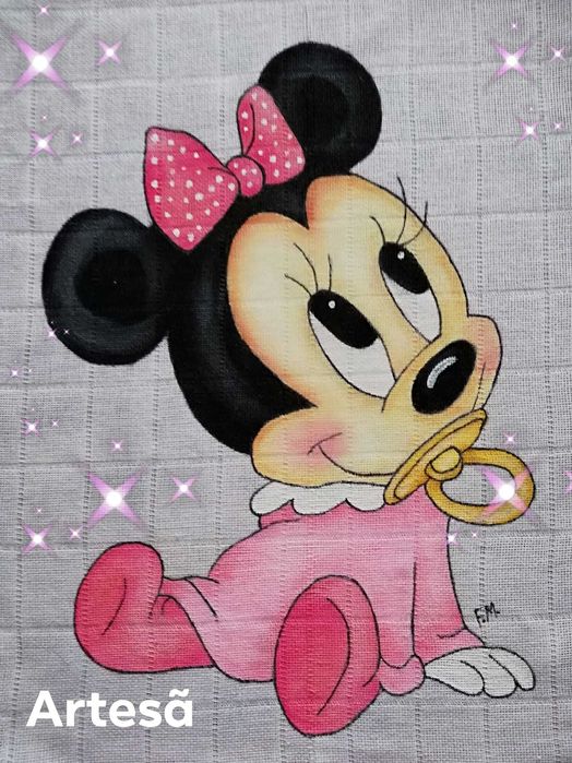 Fraldinha pintada á mão