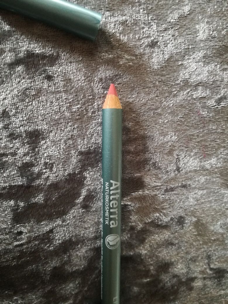 Kredka do ust Alterra Lipliner 14 Tulip