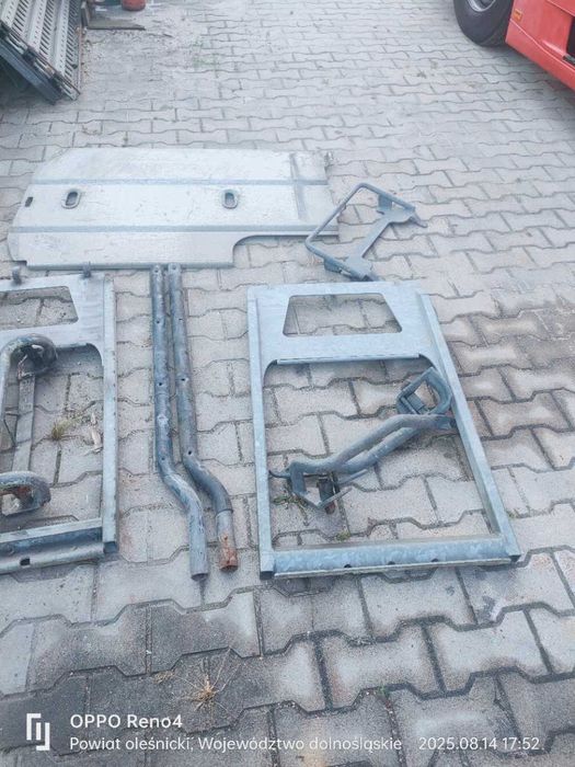 Miarki do mierzenia wysokosci załadowanych samochodów Lohr autotransp.