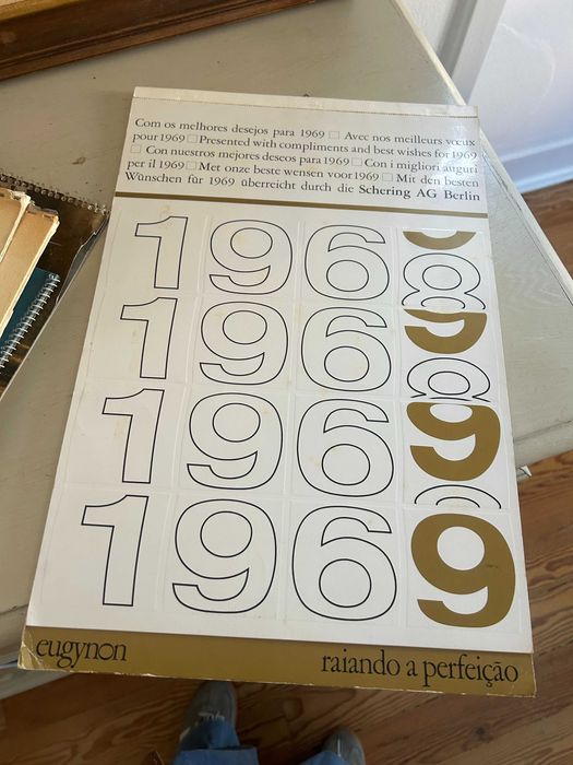 Calendários antigos para coleção