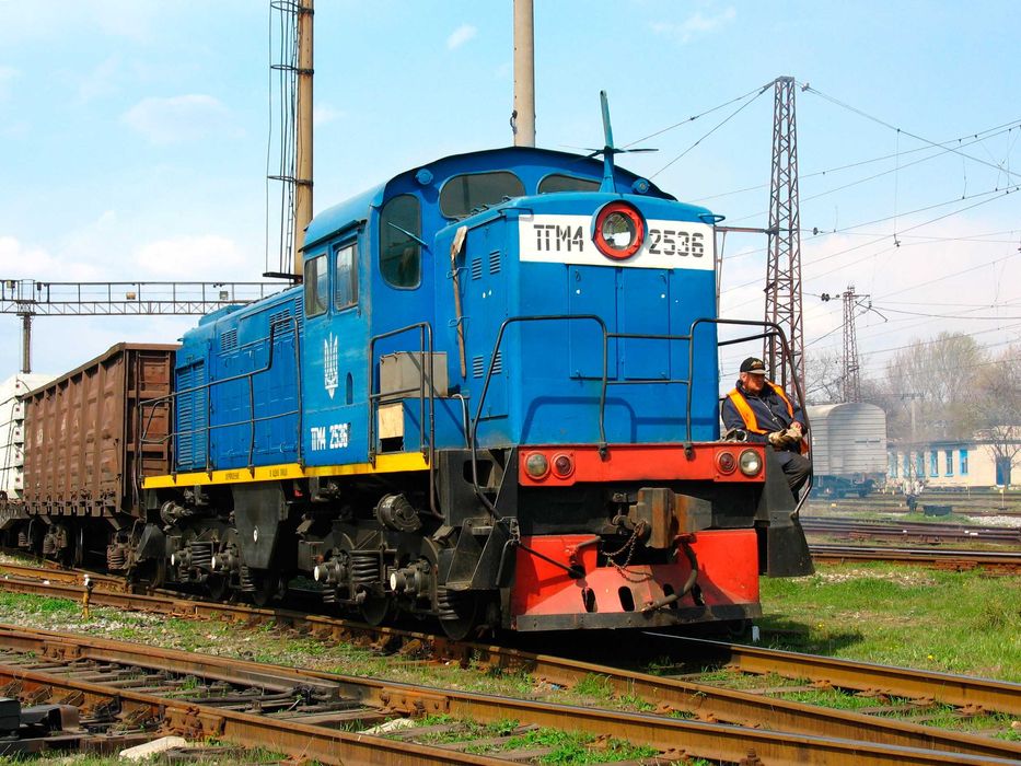 Модель тепловоза Тгм3/4 H0 1/87