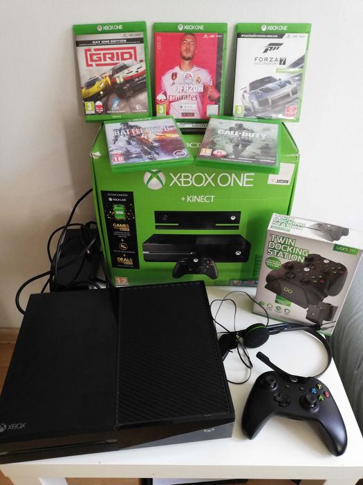 Konsola Xbox ONE 500GB + GRY + PAD + STACJA ŁADOWANIA *Super Zestaw*