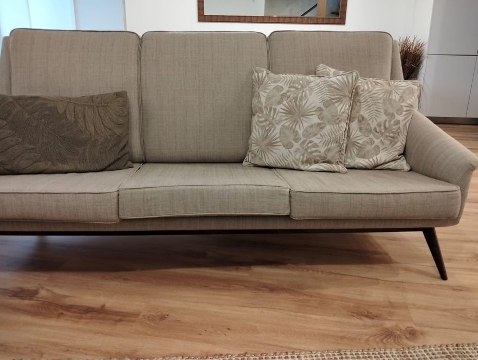 Sofá antigo restaurado