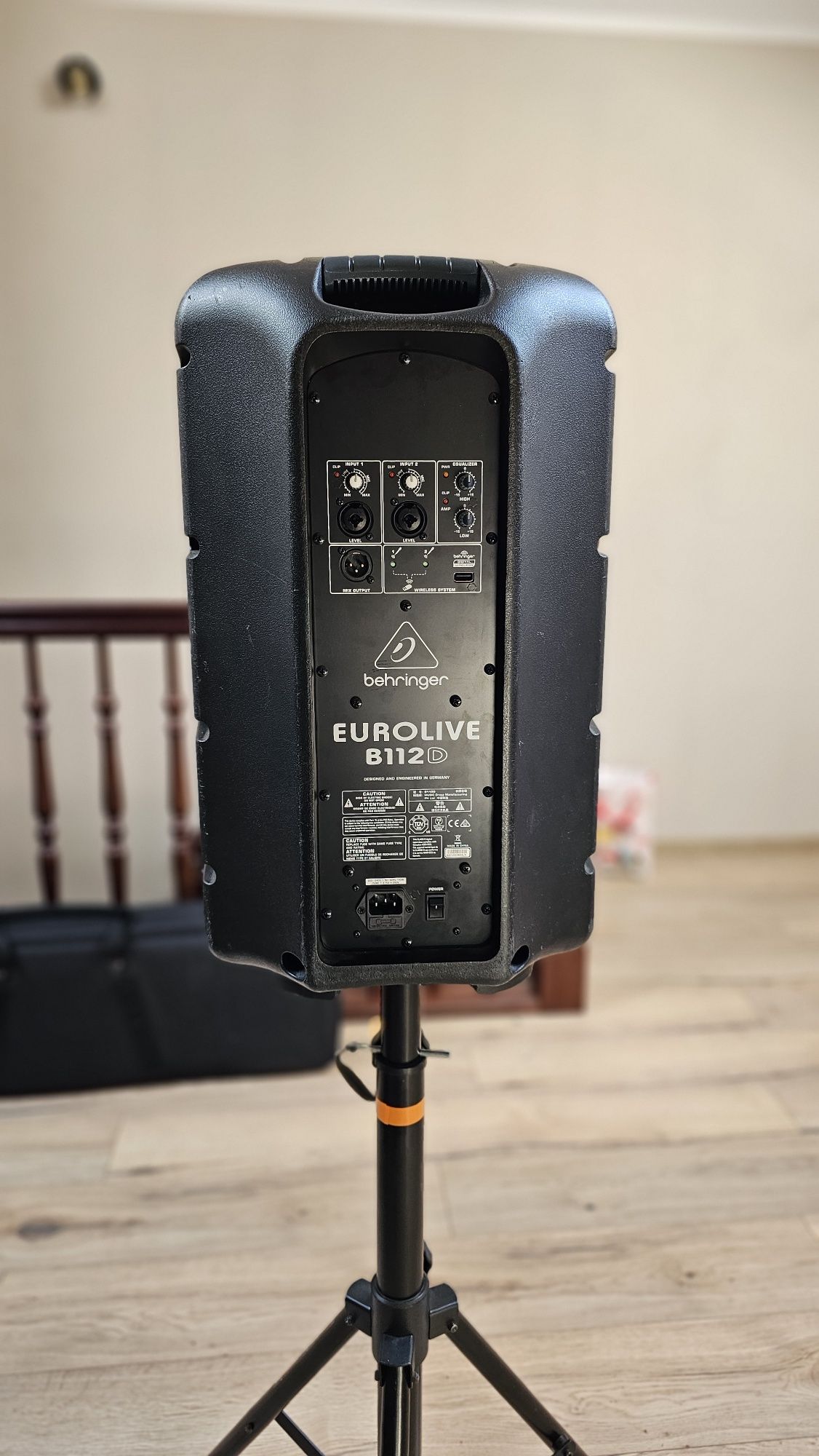 Kolumna aktywna Behringer B112D