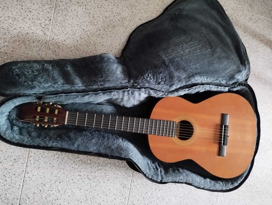 guitarra classica Admira