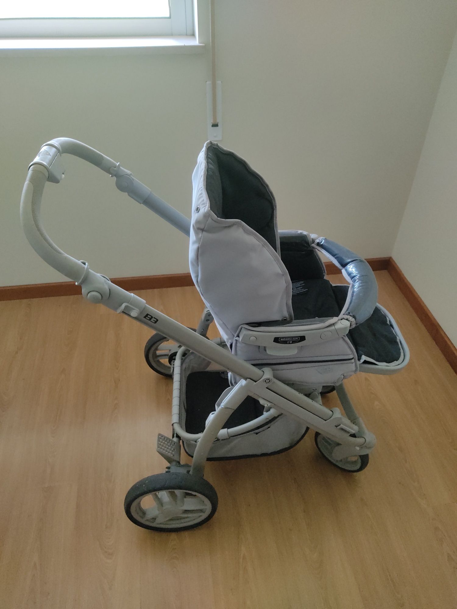 Trio Bebecar B3 preto/cinza c/oferta (excelente estado)