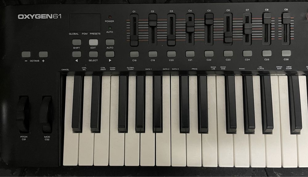 Controlador Midi MAUDIO Oxygen 61