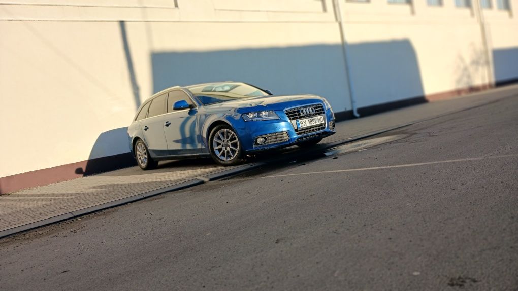 Продам Audi A4 B8