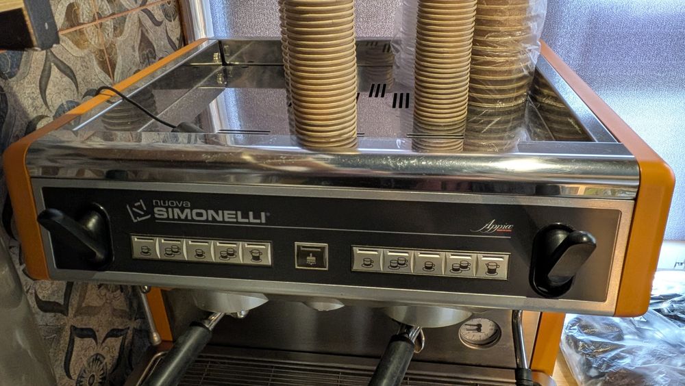 Кавова машина Simonelli Appia Compact II