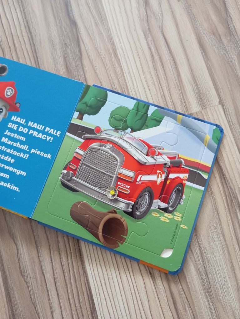 Książka z puzzlami psi patrol