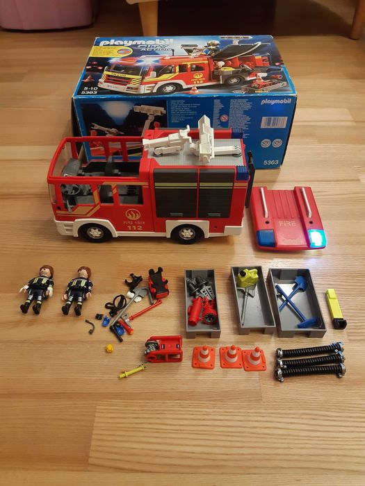 PLAYMOBIL 5363 Samochód strażacki, światło dźwięk, stan B.DOBRY