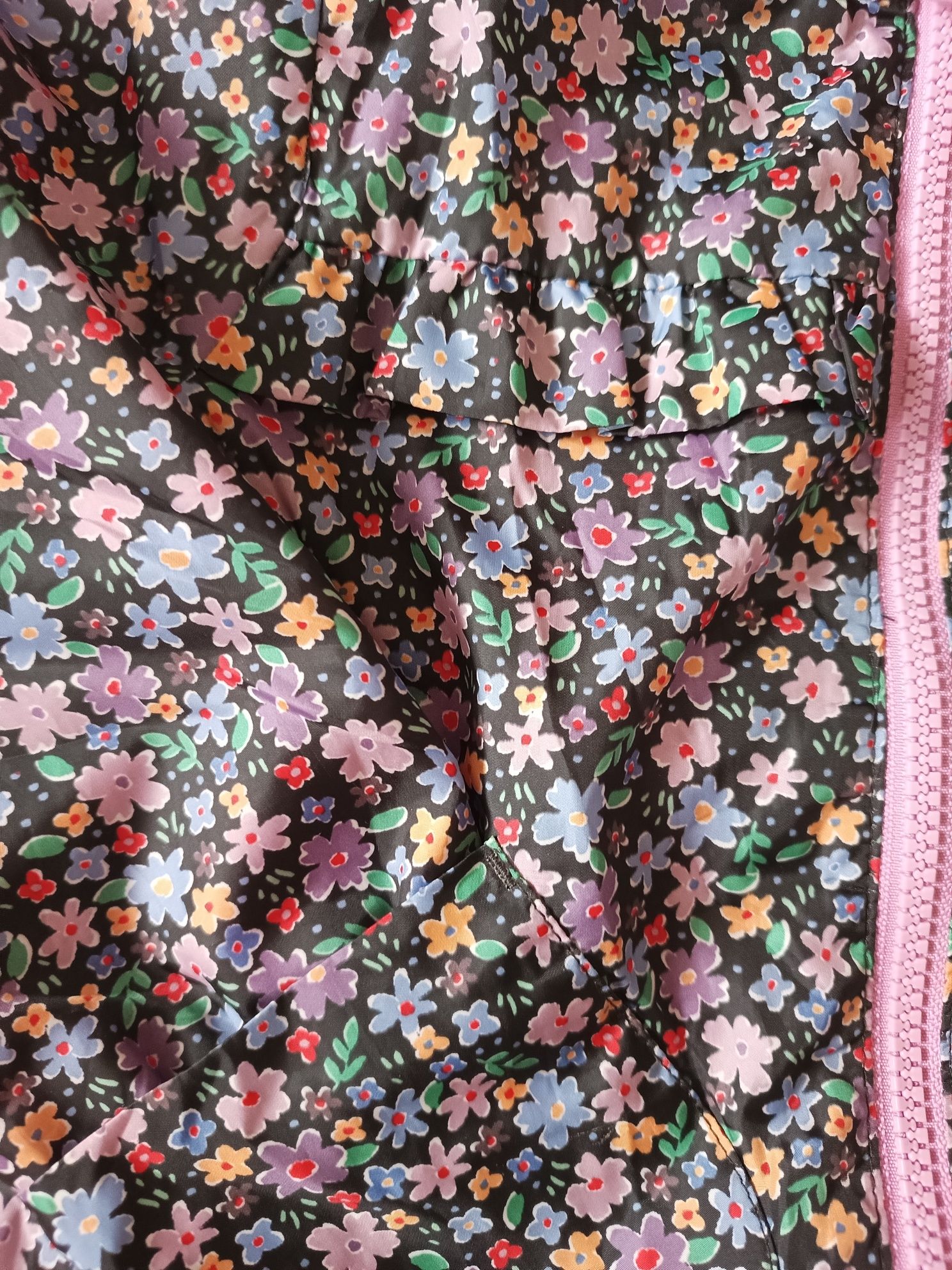 Kurtka przeciwdeszczowa H&M w rozmiarze 92 w kwiaty przejściowa