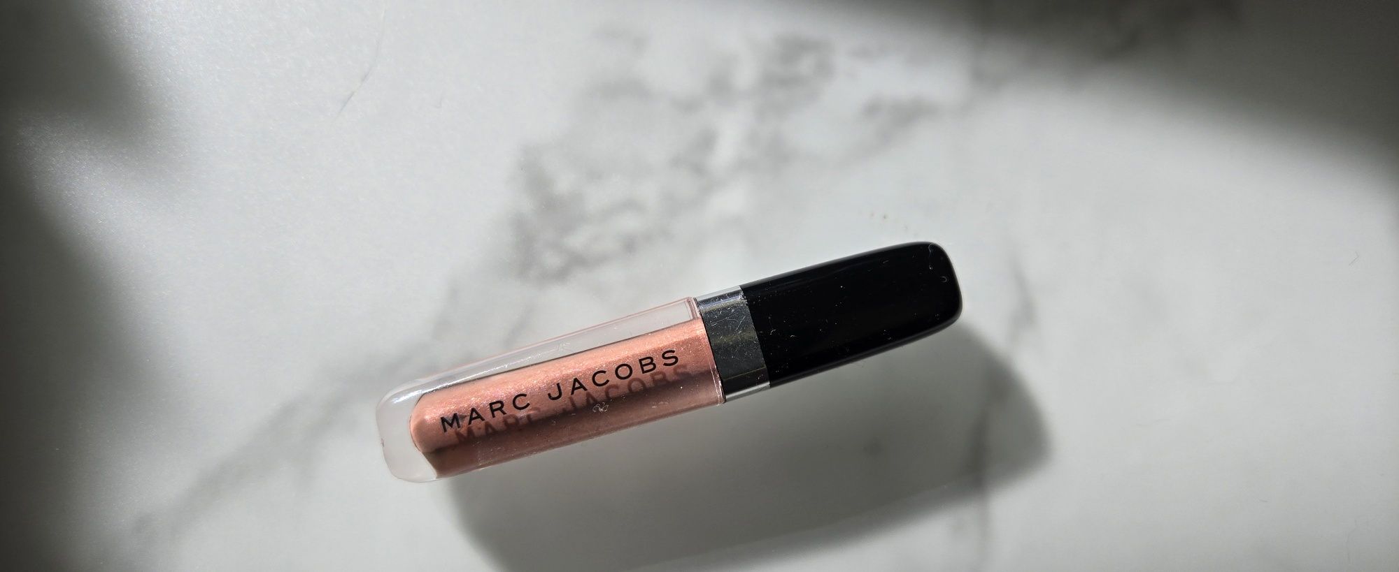 Marc Jacobs - Błyszczyk do ust Enamored