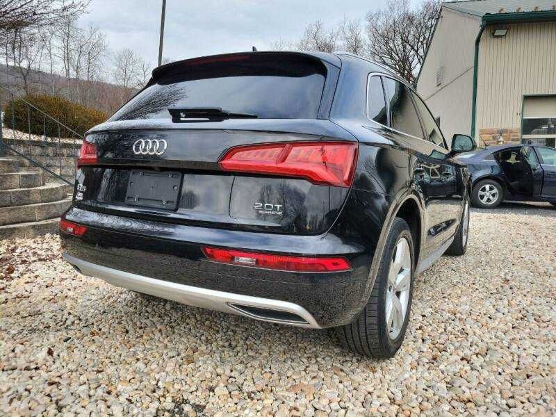 2018   Audi    Q5