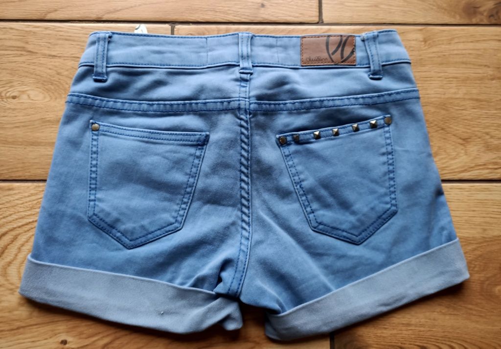 Krótkie spodenki jeansowe dla dziewczynki r.152