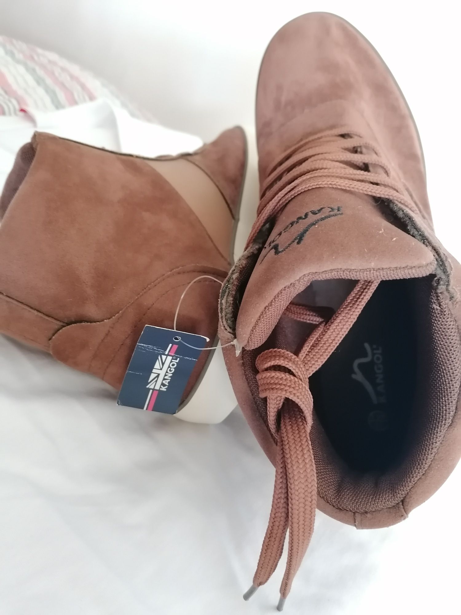 Tenis/botas em Camurça Novas tam 46