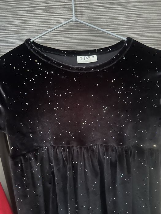 Сукня велюрова для дівчинки чорна та червона