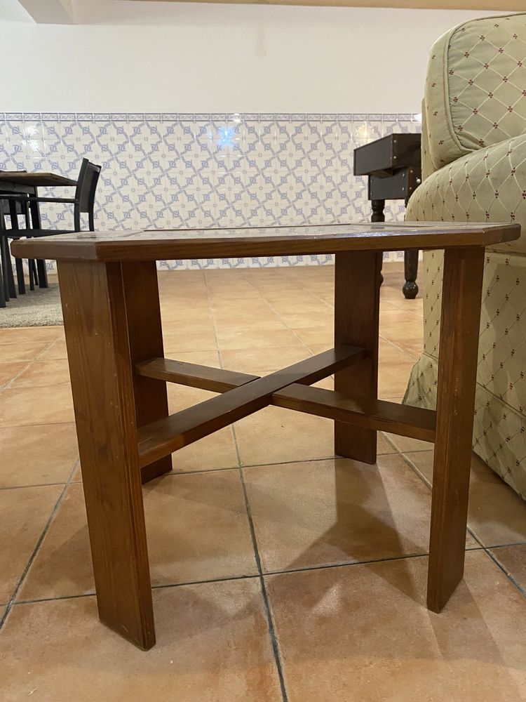 Mesa de Suporte em Madeira e Vidro