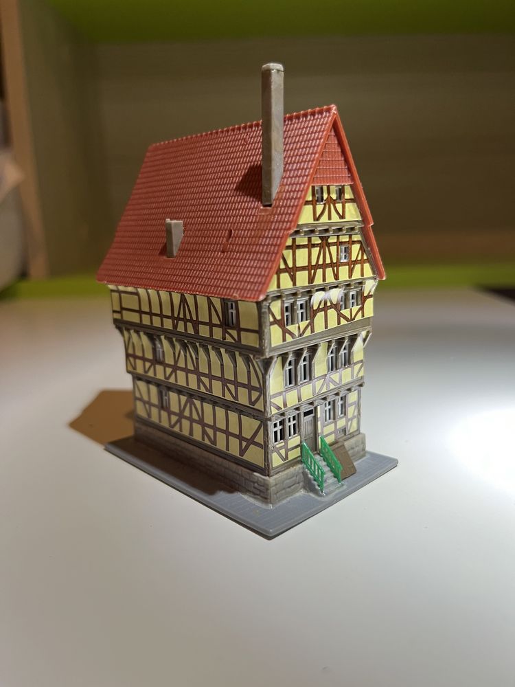 model starego niemieckiego domu marki Kibri
