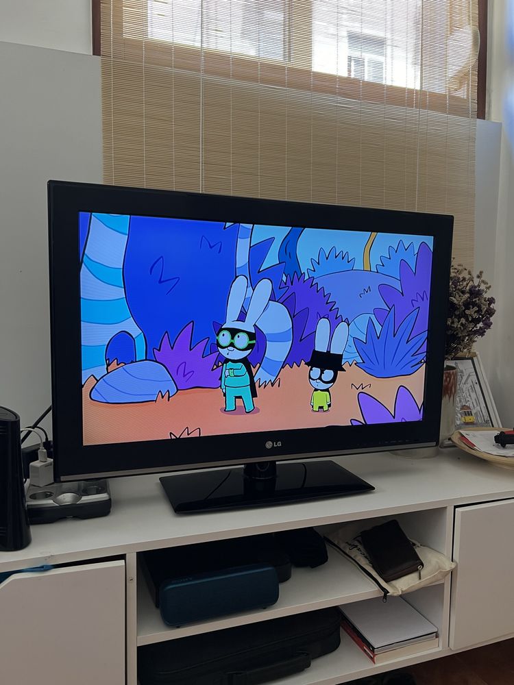 Tv LG 32CS460 - Televisão 32”