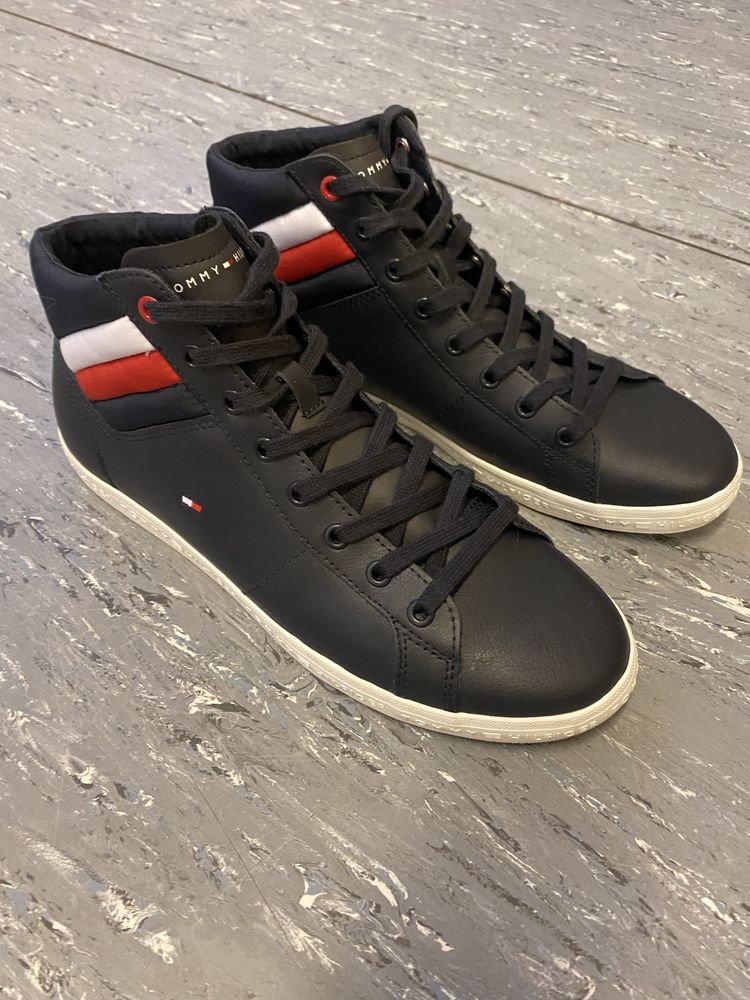 Кеди з колекції Tommy Hilfiger