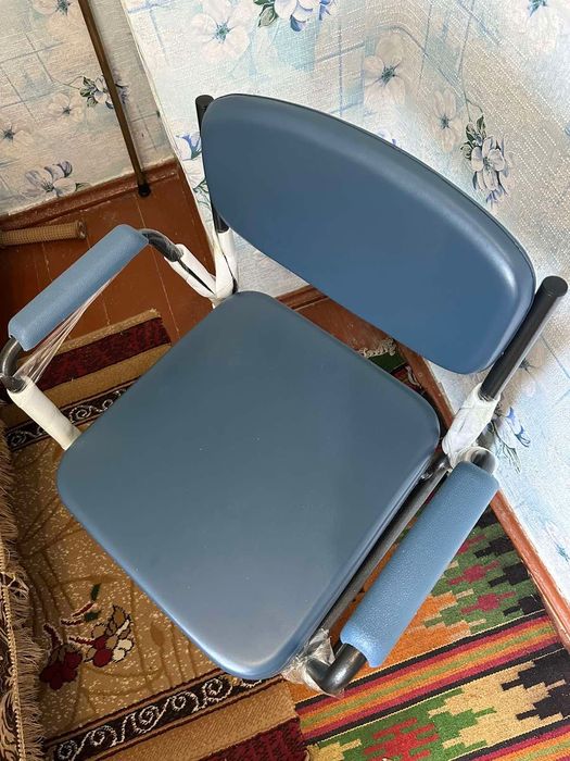 Стілець - туалет