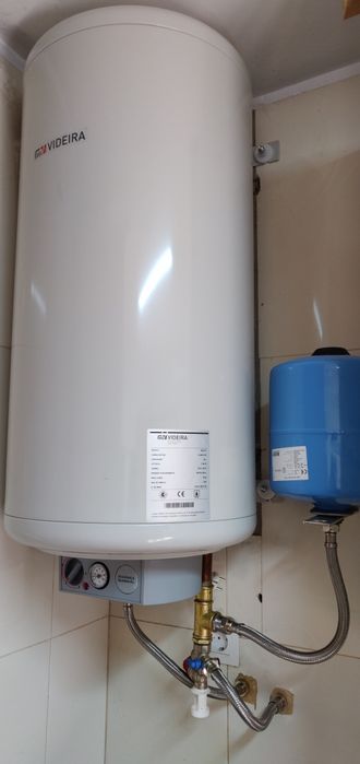 Serviços canalizações e eletricidade