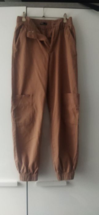 Spodnie damskie cropp bojówki bezowe