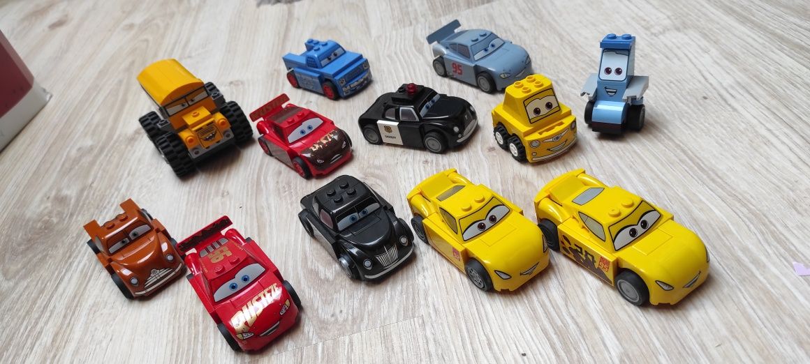 Auta3 zestaw 12 aut Lego