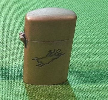 Коллекционная бензиновая зажигалка  типо zippo