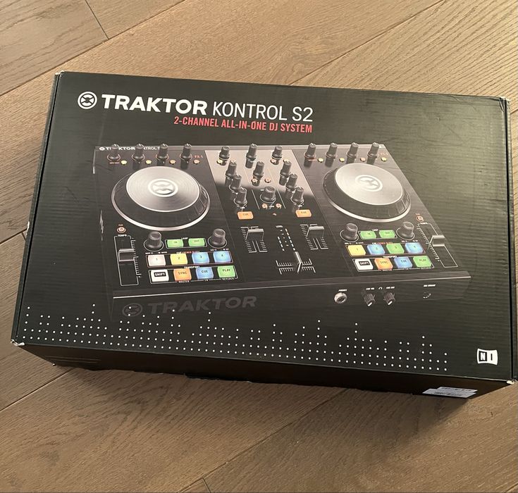 Продам DJ контроллер Traktor Kontrol S2 MK2 колонки, навушники
