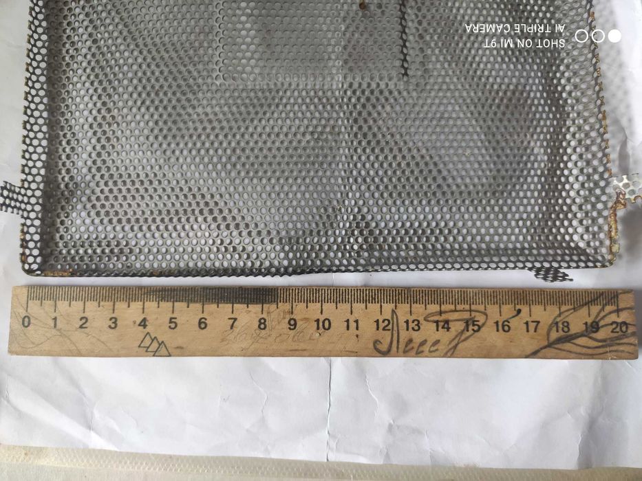 Пара сеток от советских колонок