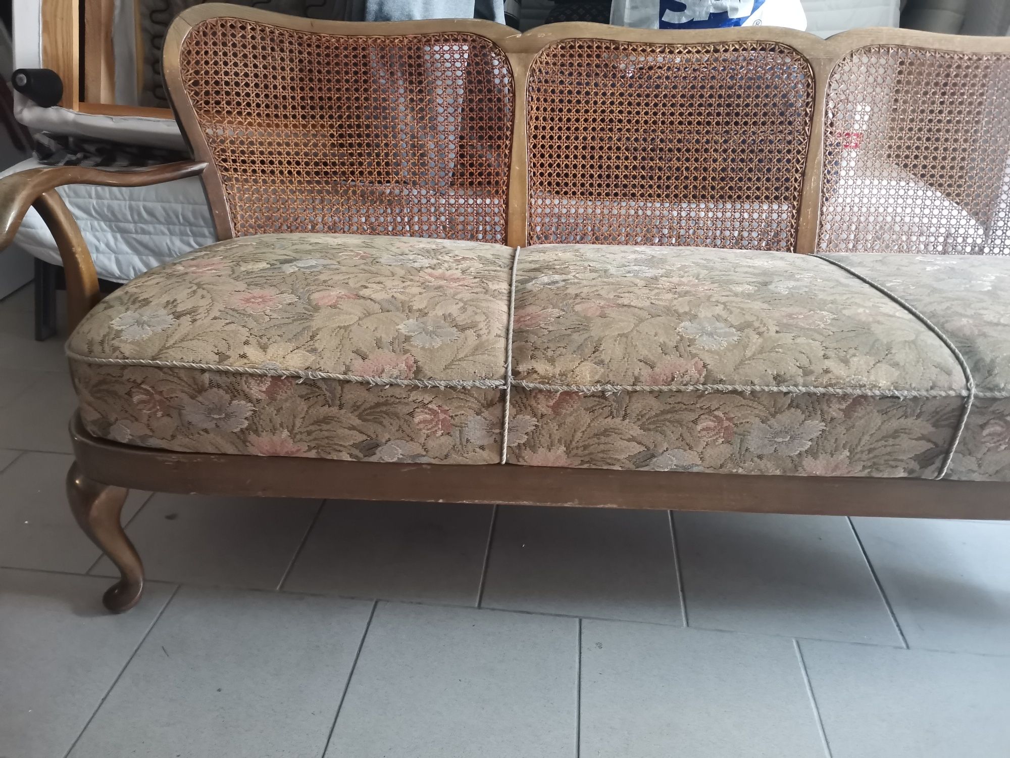 Antyczna sofa sofa