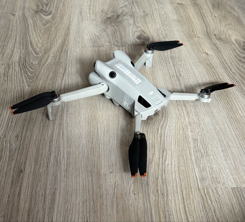 Dron Dji mini 4 pro rc2