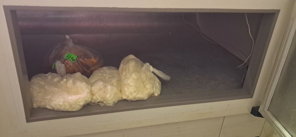 Холодильна вітрина Cold W20