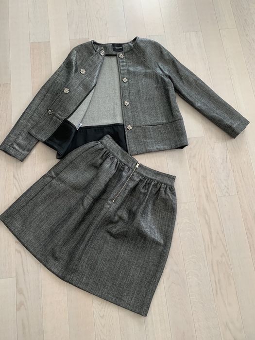 Костюм - куртка пиджак юбка , р S