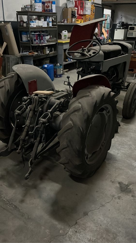 Massey fergusson 25 vinhateiro