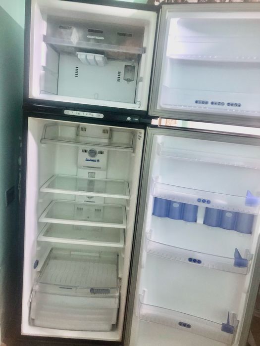 Холодильник Whirlpool ARC4020 IX – No Frost