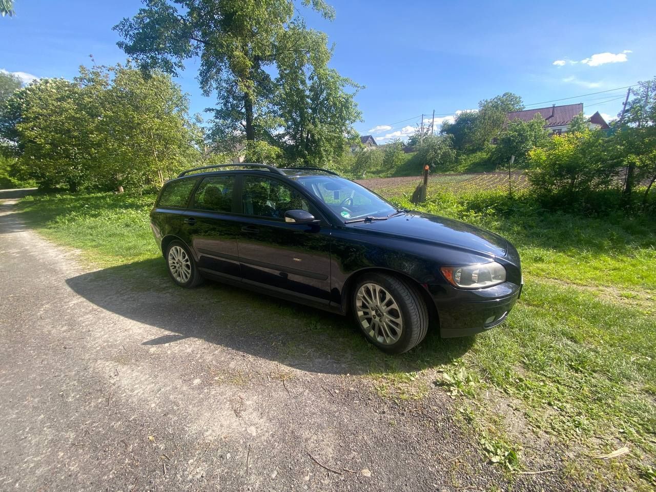 Автомобіль в ідеальному стані Volvo v 50.