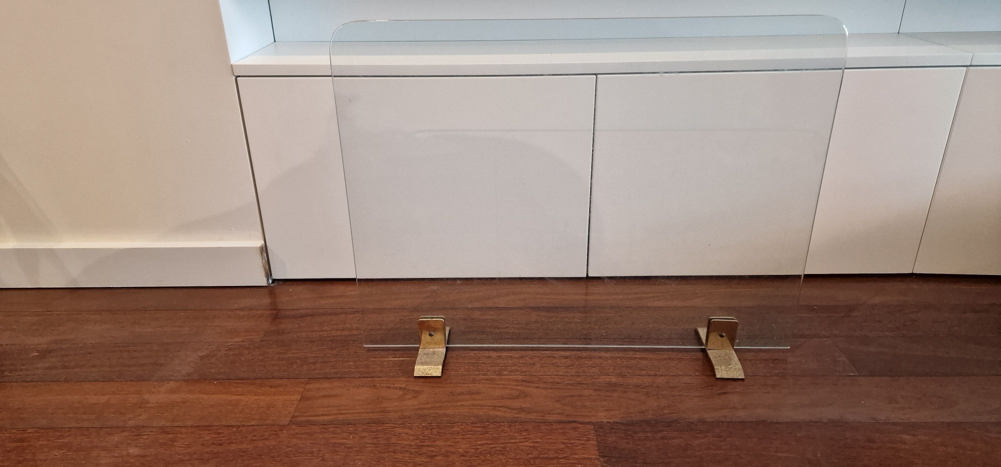 Protetor  de lareira ( 65-50cm)