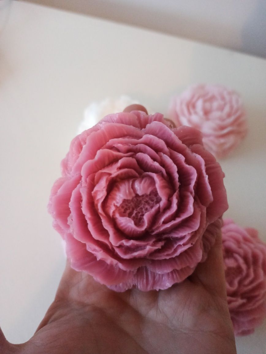 Mydełko glicerynowe handmade, kwiat piwonii, zapach typu Lancome