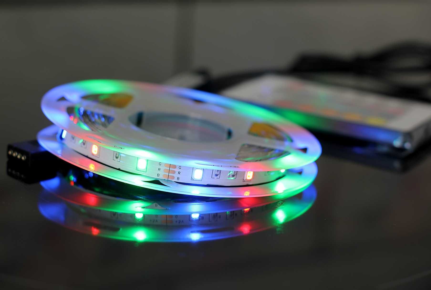 Світлодіодна стрічка LED 5 м светодиодная USB лента RGB